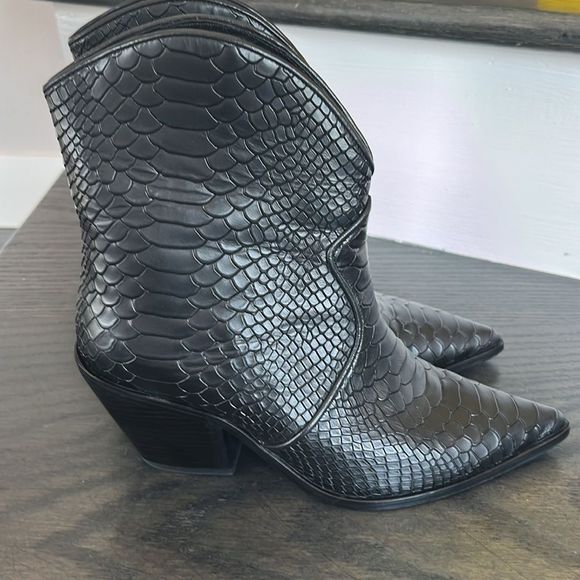Anine Bing Textured Black Ankle Booties - Picture 14 of 15